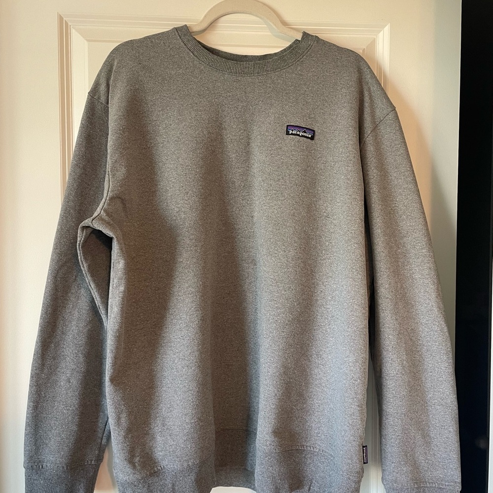 Patagonia Gray Crewneck Sweater